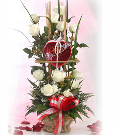 12 White roses basket with Valentine heart