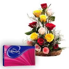 12 Mix roses basket with Celebration pack