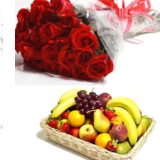2 Kg. Fresh Fruits with a bunch of Red roses