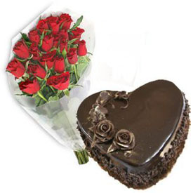 12 Red Roses 1 kg chocolate heart cake