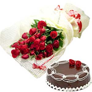 12 Red Roses +1/2 Kg chocolate Cake