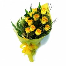 12 Yellow Roses Bouquet