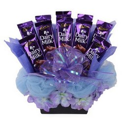 6 Silk Chocolates in Bouquet