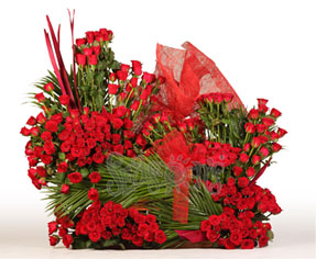 200 Red Roses Arrangement