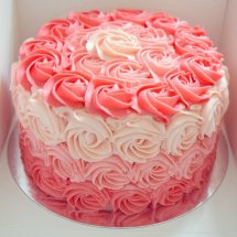 1 Kg Ombre Strawberry Cake